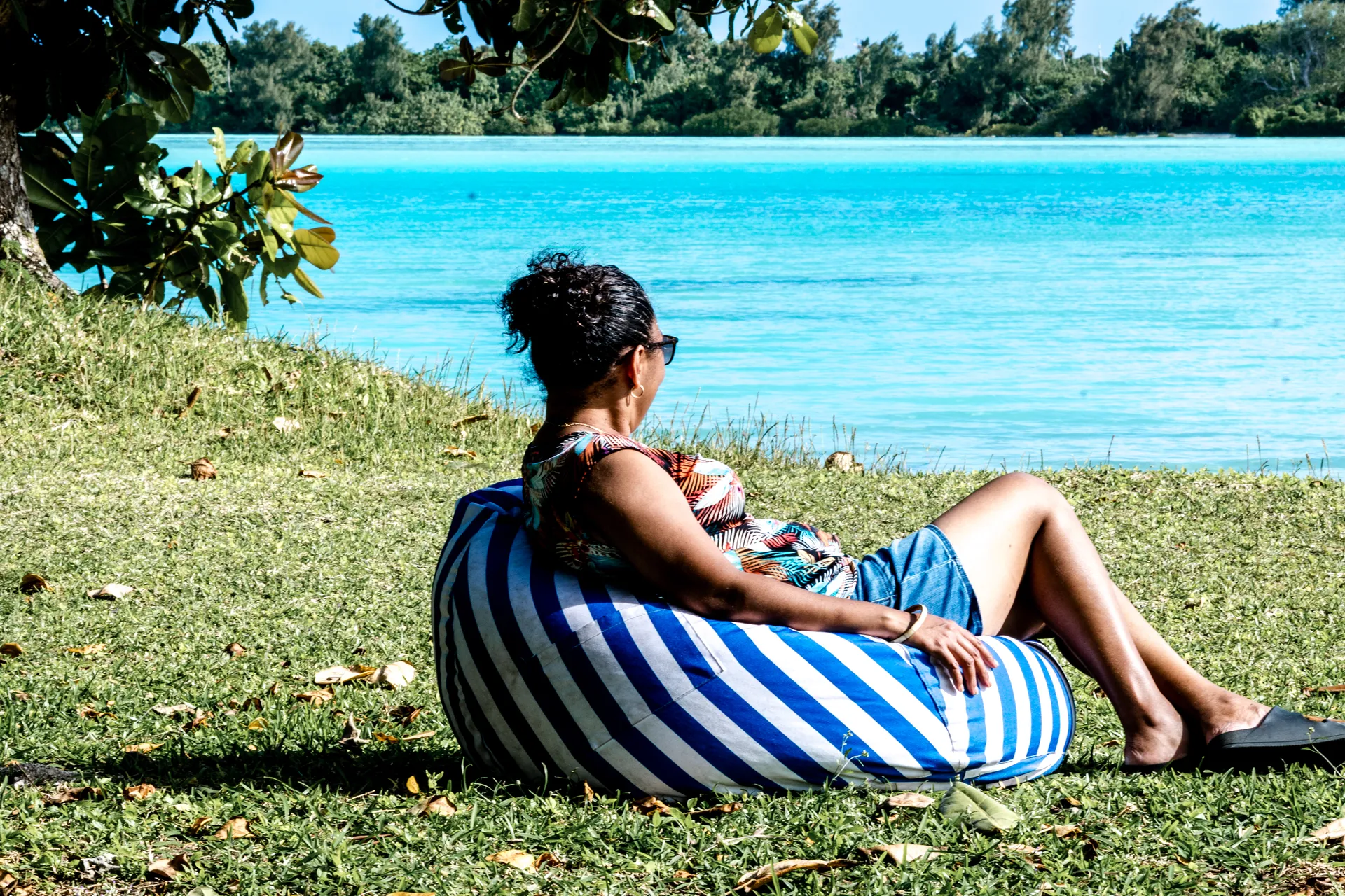 Peaceful relaxation by the sea at Nawesa private beachfront resort Vanuatu